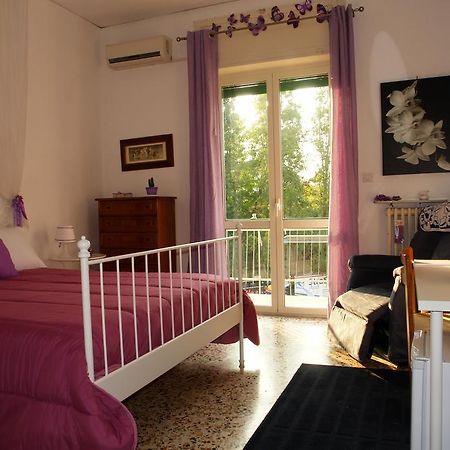 Mary'S Home Salerno Room photo